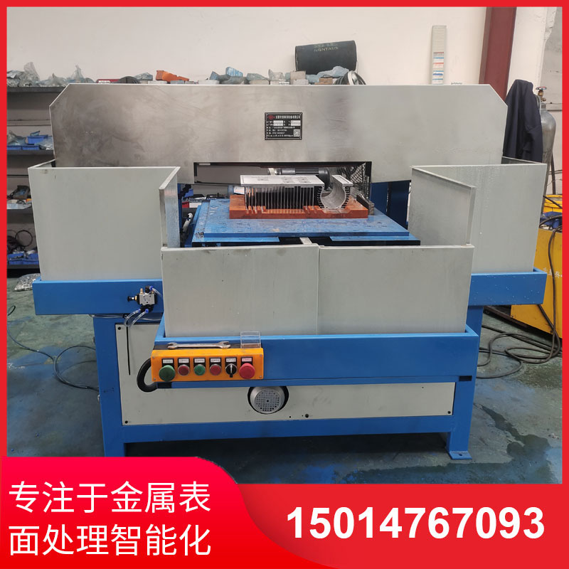 鋁(lv)材(cai)直(zhi)紋(wen)拉絲(si)機生(sheng)産供(gong)應